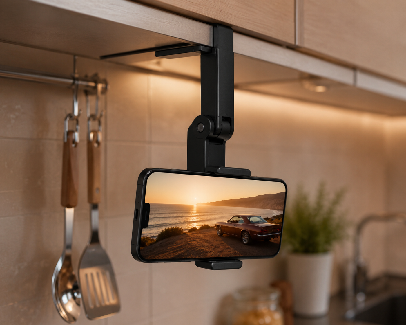 FlexView™ — Adjustable Phone Mount